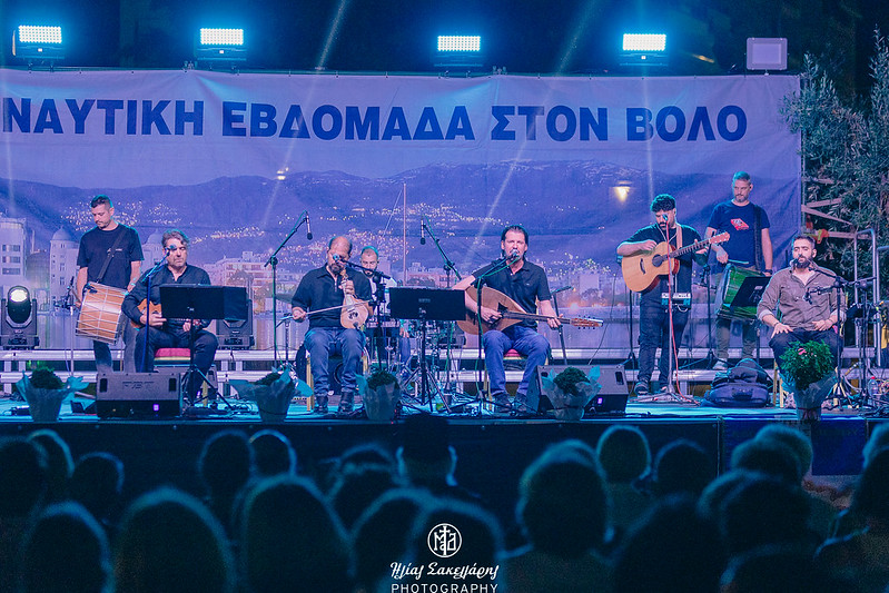mia-axeperasti-kritiki-vradia-ston Μια αξεπέραστη κρητική βραδιά στον Βόλο