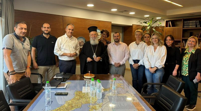 mia-efcharisti-ekplixi-ston-mitropoliti Μία ευχάριστη έκπληξη στον Μητροπολίτη Χαλκιδος