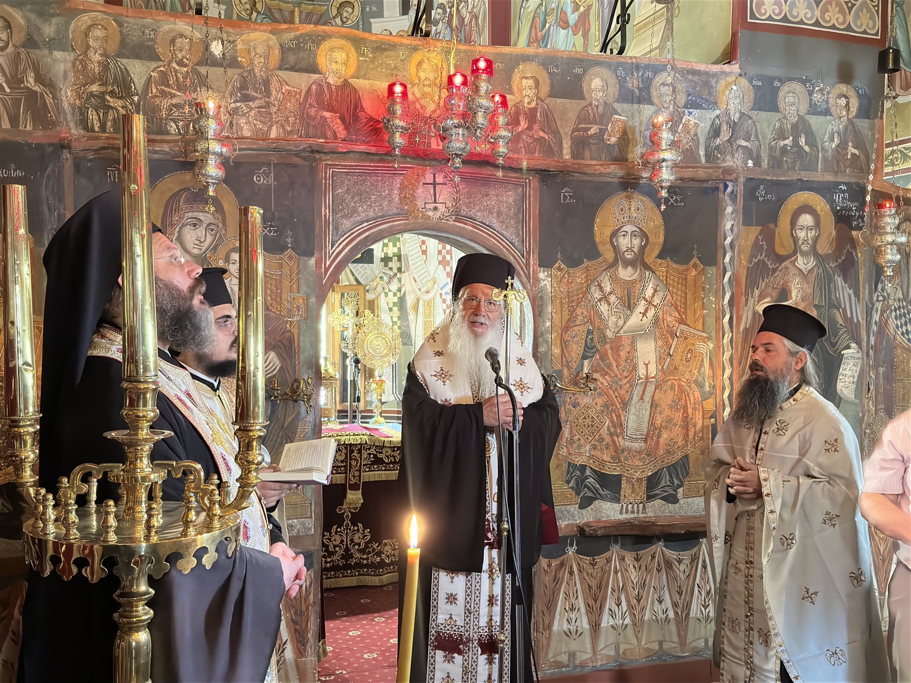 mitropoli-thivon-th.-litourgia-stin Μητρόπολη Θηβών: Θ. Λειτουργία στην Ιερά Μονή Αγ. Νικολάου Υψηλάντη – Θυρανοίξια Ιερού Παρεκκλησίου
