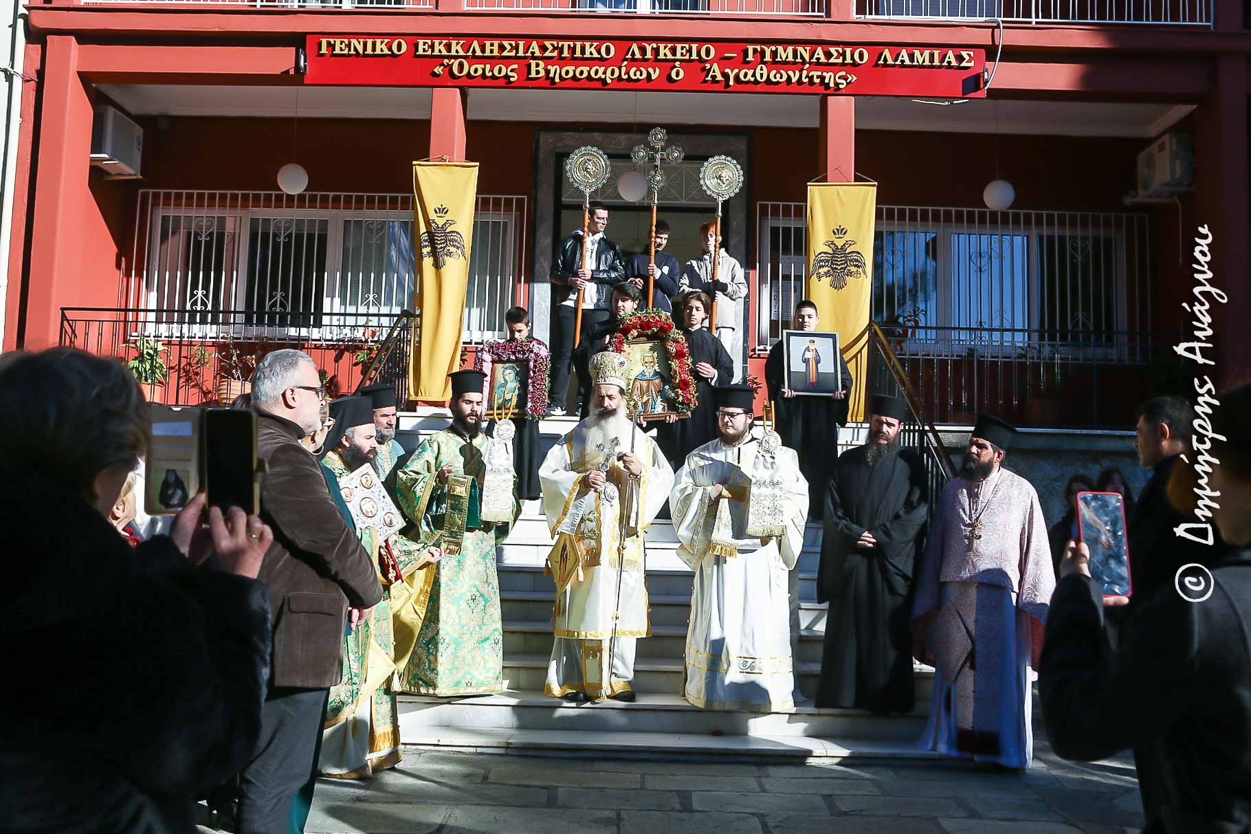 mitropolitis-fthiotidos-parafrosini-ke-pseftoproodos Μητροπολίτης Φθιώτιδος: Παραφροσύνη και ψευτοπρόοδος η εκδίωξη των Αγίων από τα σχολεία