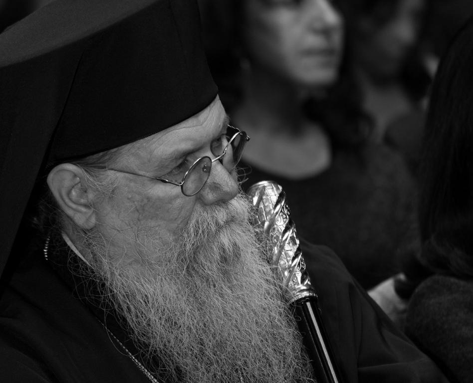 mitropolitis-stefanos-bw Ο «συνωστισμός» των επισήμων και το «μάθημα» του Σεβ. Φιλίππων κ.Στεφάνου στην περφόρμανς αδελφών Κούφαλη στη Μεγάλη Λέσχη Καβάλας