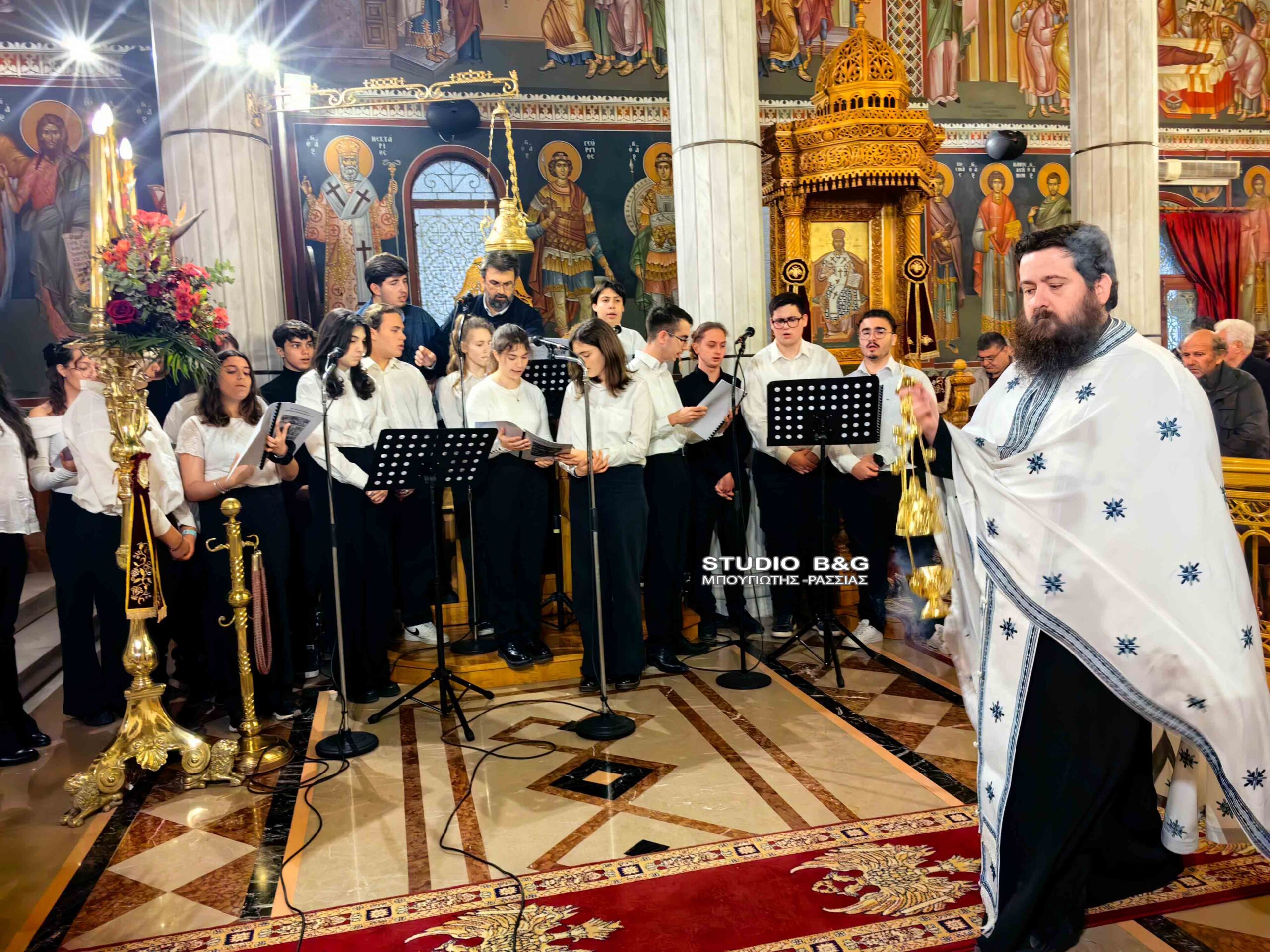 nafplio-mathites-tou-mousikou-scholiou Ναύπλιο: Μαθητές του Μουσικού Σχολείου Βαρθολομιού έψαλαν τους Χαιρετισμούς