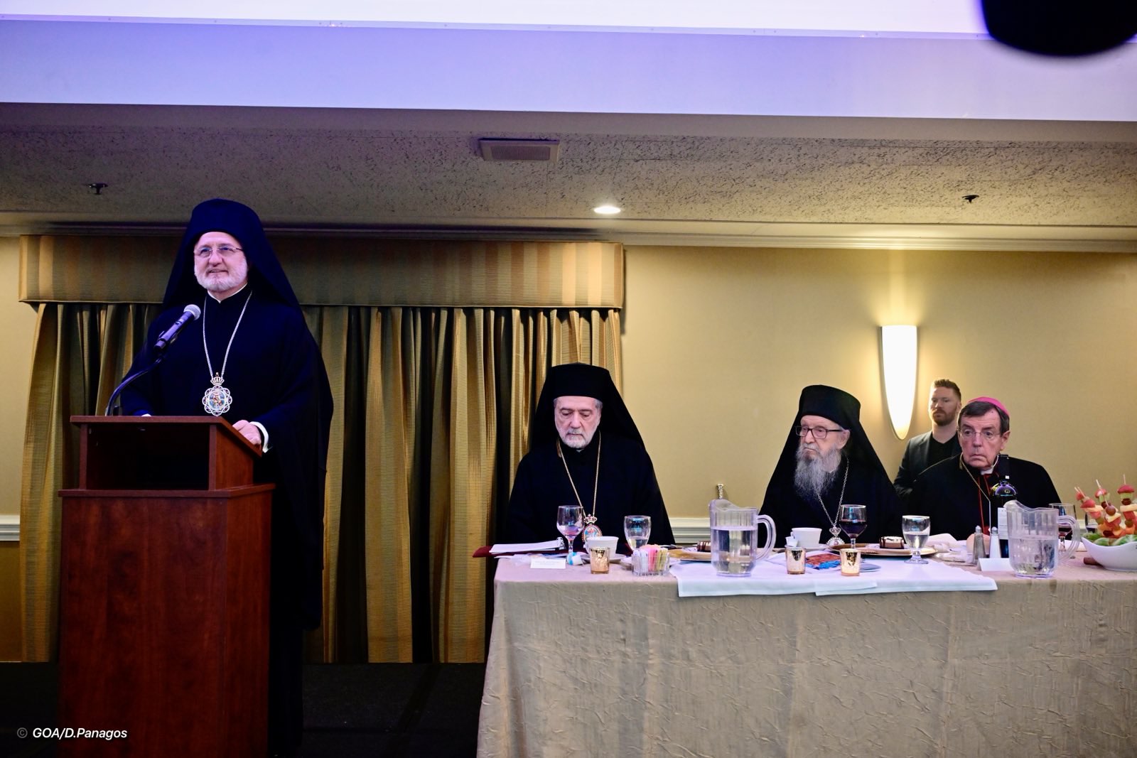 o-Αrchiepiskopos-Αmerikis-ston-eortasmo Ο Αρχιεπίσκοπος Αμερικής στον εορτασμό της 25ης επετείου ενθρόνισης του Μητροπολίτη Ντιτρόιτ
