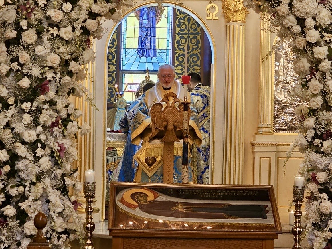o-Αrchiepiskopos-Αmerikis-ston-eortazonta Ο Αρχιεπίσκοπος Αμερικής στον εορτάζοντα Ι. Ν. Κοιμήσεως της Θεοτόκου στο Μπρούκλιν