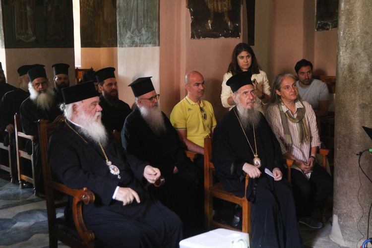 Ο Αρχιεπίσκοπος στην παρουσίαση των έργων συντήρησης του Καθολικού της Ι.Μ. Ασωμάτων Πετράκη
