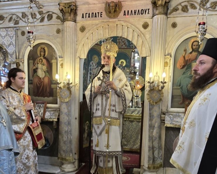 o-episkopos-skopelou-stin-enoria Ο Επίσκοπος Σκοπέλου στην ενορία Μεταμορφώσεως Σωτήρος Ψαχνών