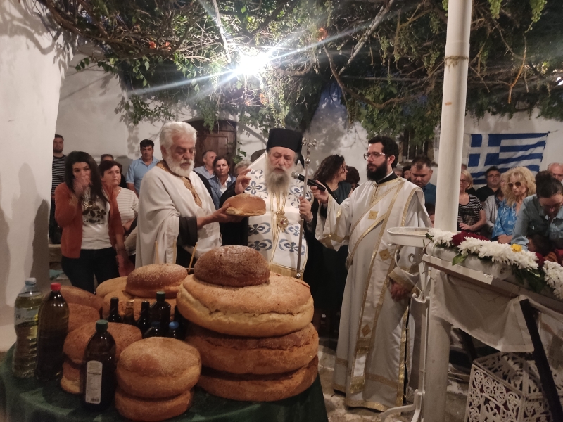 o-esperinos-ton-Αgion-Αnargiron Ο Εσπερινός των Αγίων Αναργύρων στο Σαγκρί της Νάξου