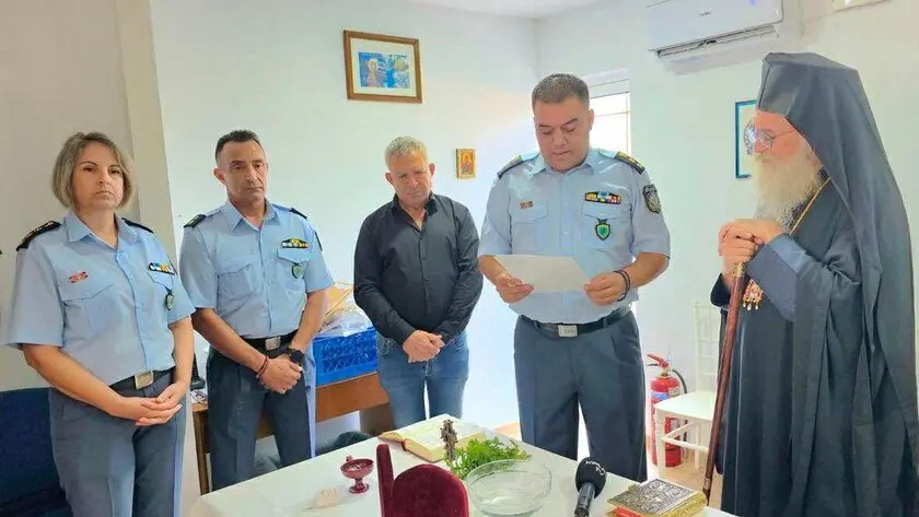 o-gortinis-makarios-telese-Αgiasmo Ο Γορτύνης Μακάριος τέλεσε Αγιασμό στο ανακαινισμένο κτήριο του Αστυνομικού Τμήματος Φαιστού