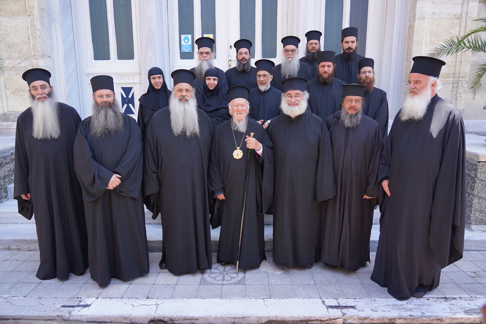 o-ikoumenikos-patriarchis-ston-panigirizonta Ο Οικουμενικός Πατριάρχης στον πανηγυρίζοντα Ι. Ναό της Αγίας Κυριακής Κοντοσκαλίου