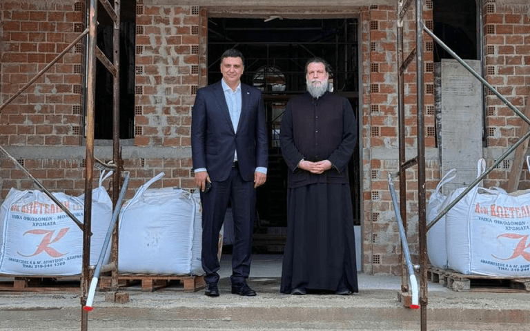 o-ipourgos-k.-kikilias-sto Ο Υπουργός κ. Κικίλιας στο «Ιωνικό Κέντρο» της Ι.Μ. Νέας Ιωνίας