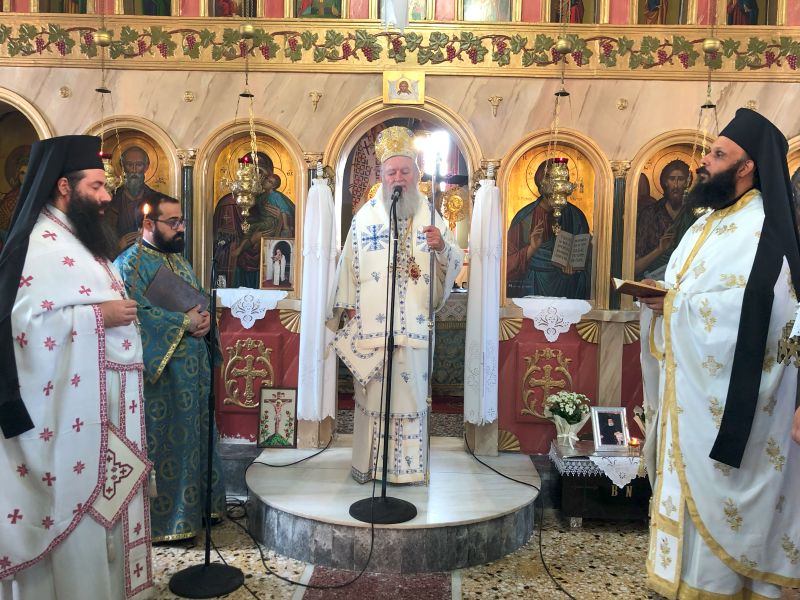 o-mitropolitis-chalkidos-sti-glifada Ο Μητροπολίτης Χαλκίδος στη Γλυφάδα Διρφύων