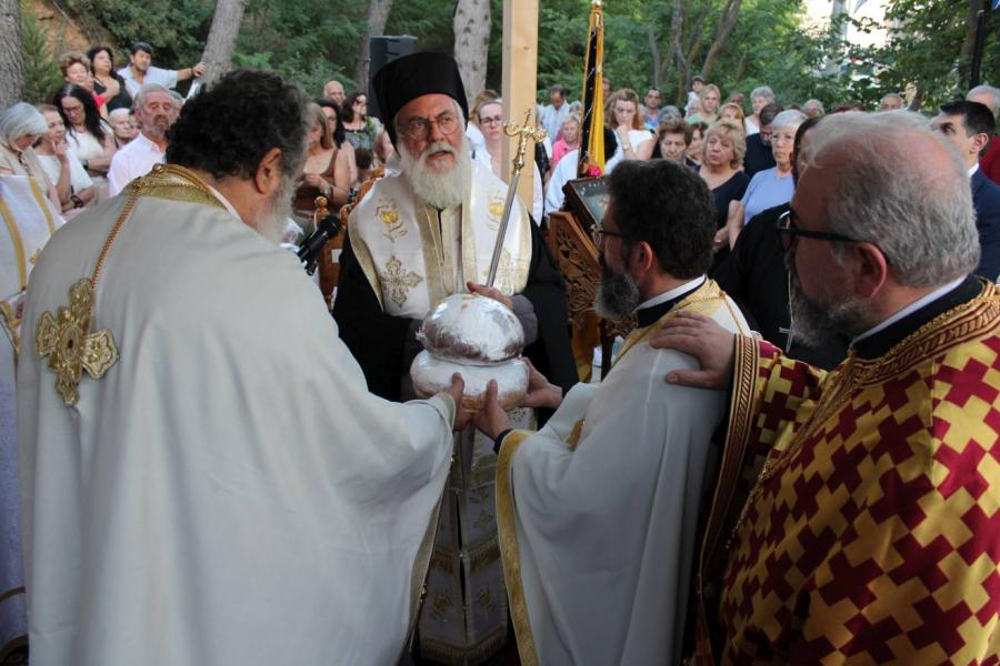 o-mitropolitis-iliou-gia-tin