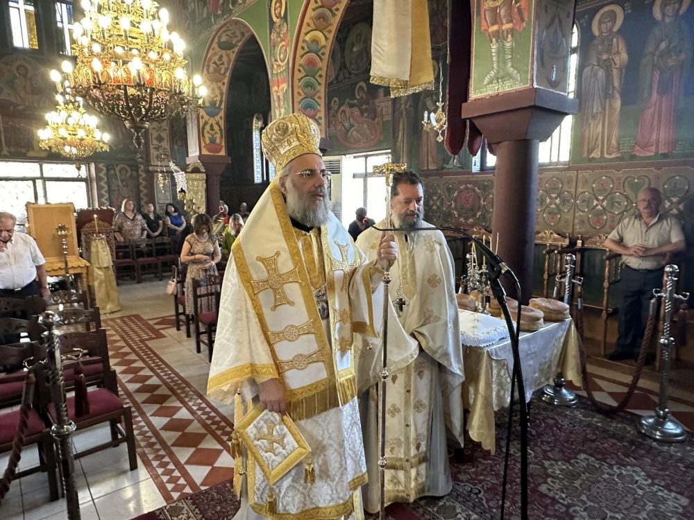 o-mitropolitis-trikkis-ston-panigirizonta Ο Μητροπολίτης Τρίκκης στον πανηγυρίζοντα Ιερό Ναό Αγίων Πάντων στο Πρίνος Τρικάλων