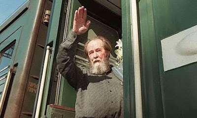 o-telefteos-avgoustos-tou-solzenitsin Ό τελευταίος Αύγουστος του Σολζενίτσιν