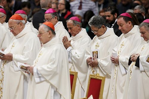 ochi-habemus-papa-Habent-ke