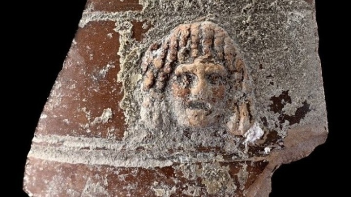 oloklirothike-gia-fetos-i-anaskafi Ολοκληρώθηκε για φέτος η ανασκαφή στο αρχαίο εργαστήριο γλυπτικής στη θέση Φλόγα στην Παροικιά