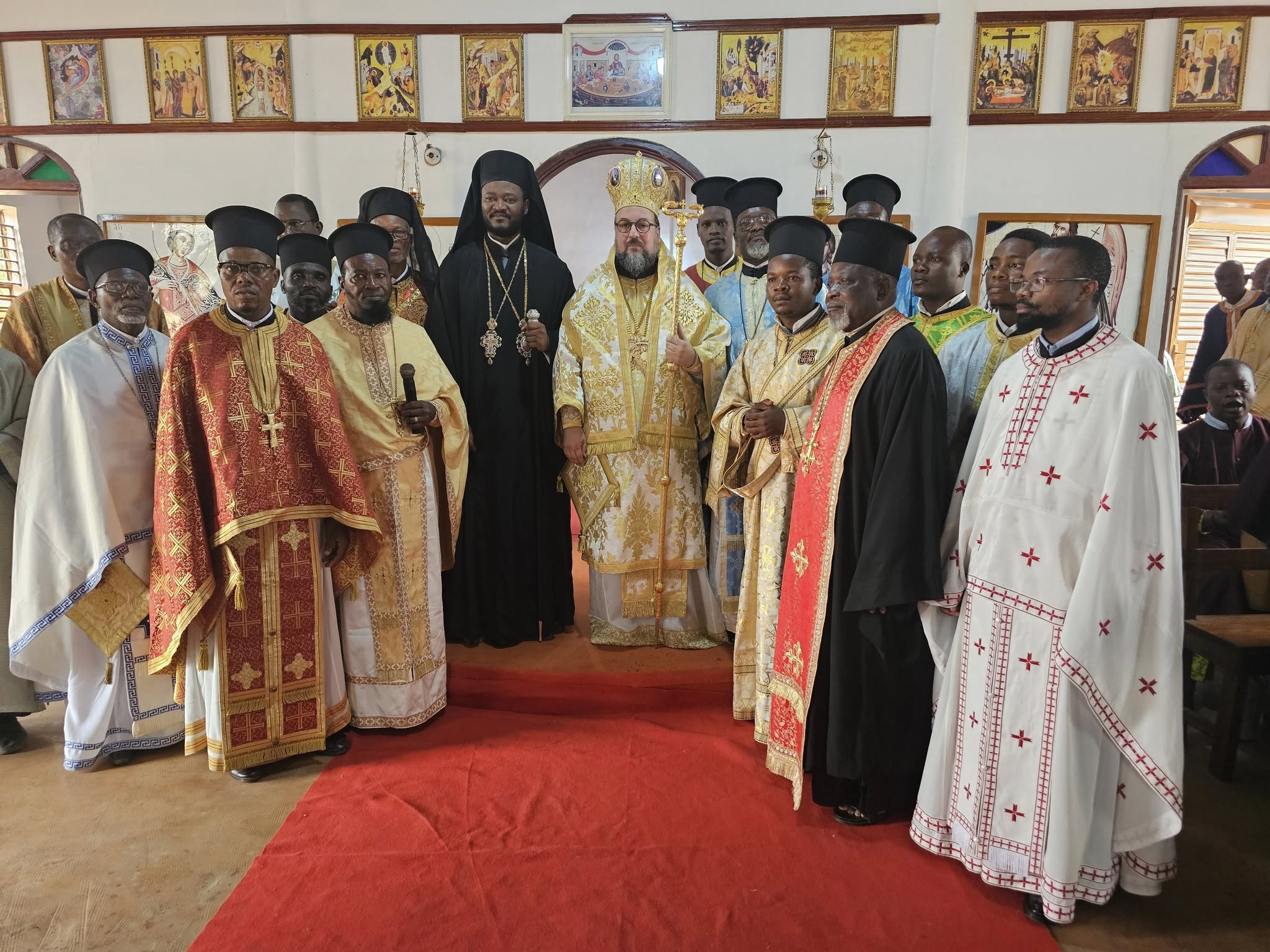 oloklirothike-i-episkepsi-tou-mitropoliti Ολοκληρώθηκε η επίσκεψη του Μητροπολίτη Άκκρας στην Ιερά Επισκοπή Μπενίν, Τόγκο και Μπουρκίνα Φάσο