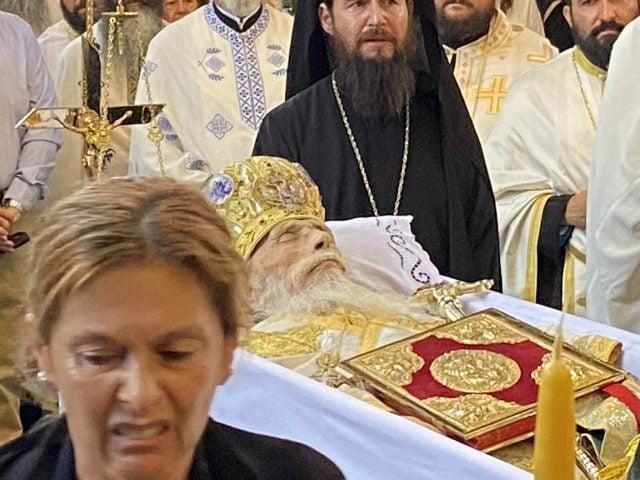 oloniktio-leko-proskinimΑ-giΑ-ton ΟΛΟΝΥΚΤΙΟ ΛΑΙΚΟ ΠΡΟΣΚΥΝΗΜΑ ΓΙΑ ΤΟΝ ΜΑΚΑΡΙΣΤΟ ΜΗΤΡΟΠΟΛΙΤΗ ΚΟΡΙΝΘΟΥ ΔΙΟΝΥΣΙΟ