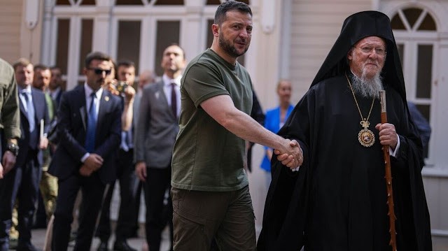 orgi-gia-tin-epilogi-tou Οργή για την επιλογή του Βαρθολομαίου να αναφωνήσει το ναζιστικό σύνθημα αντί να μιλήσει για τα δεινά των Ορθοδόξων