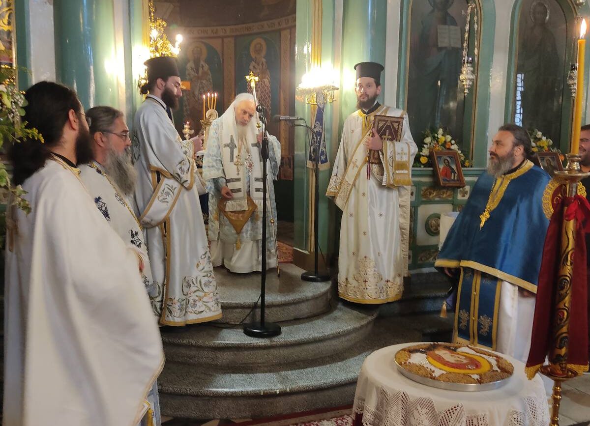 pandimos-eortasmos-tis-theotokou-ston Πάνδημος εορτασμός της Θεοτόκου στον ιστορικό Ναό των Γιαννιτσών