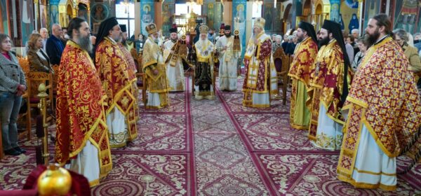 panigirika-eortastike-i-eorti-tis Πανηγυρικά εορτάστηκε η εορτή της Συνάξεως των Εν Λαρίση Αγίων
