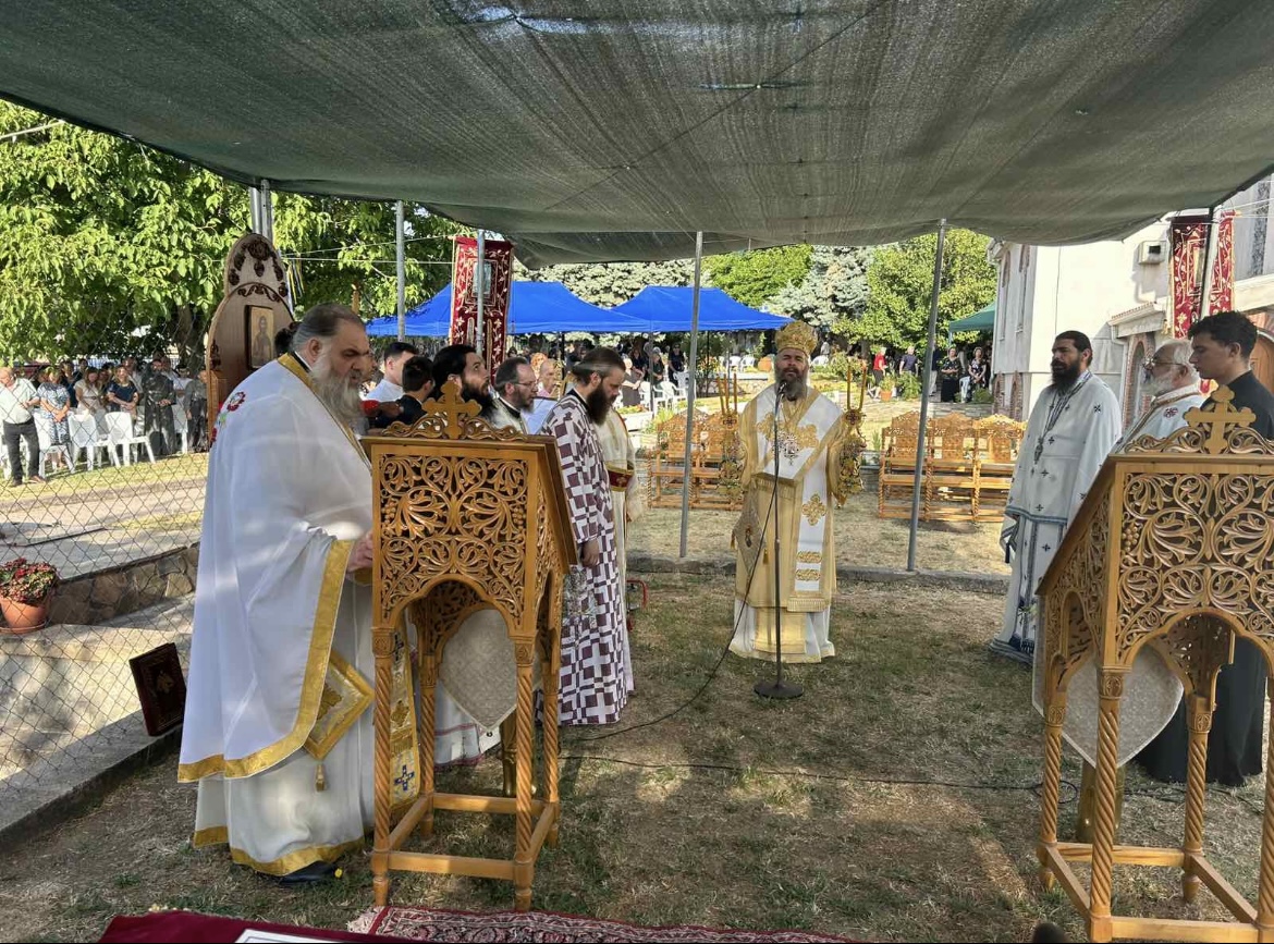 panigiriki-Αrchieratiki-thia-litourgia-ston Πανηγυρική Αρχιερατική Θεία Λειτουργία στον Ιερό Ναό Αγίας Παρασκευής Φλώρινας