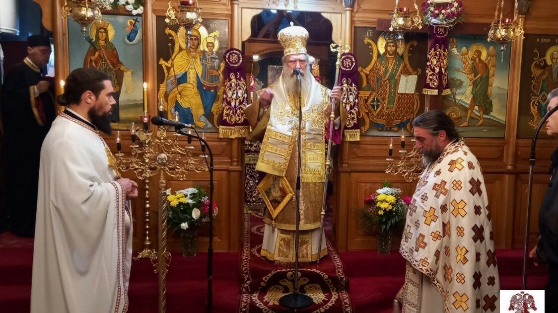 panigiriki-thia-litourgia-stin-varsova