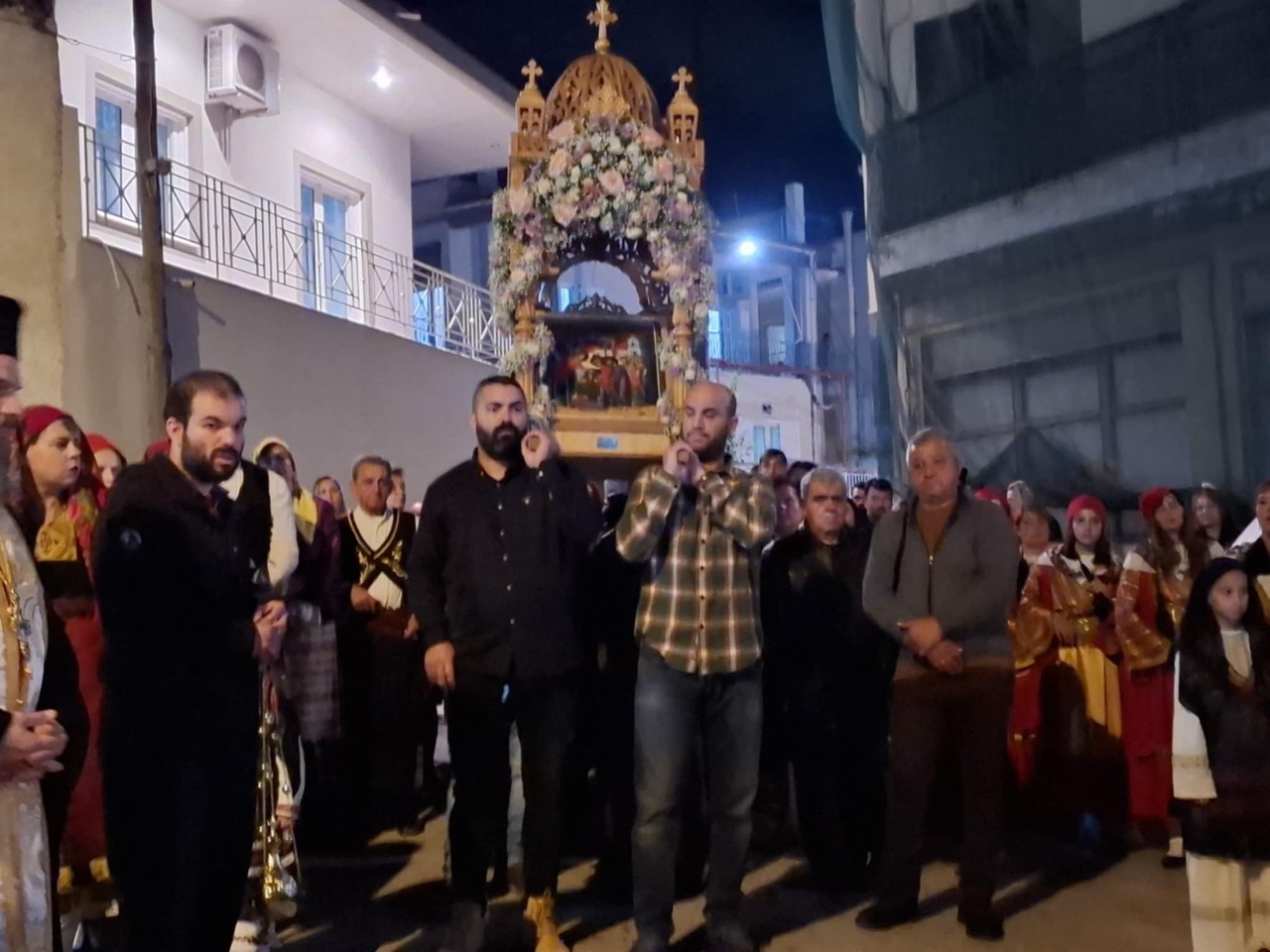 Πανηγυρικός Εσπερινός Εισοδίων της Θεοτόκου στα Φύλλα – Χαλκίδος (ΦΩΤΟ)