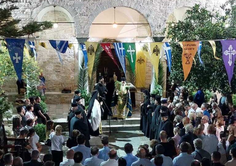panigirizi-i-iera-moni-timiou Πανηγυρίζει η Ιερά Μονή Τιμίου Σταυρού Σάμου