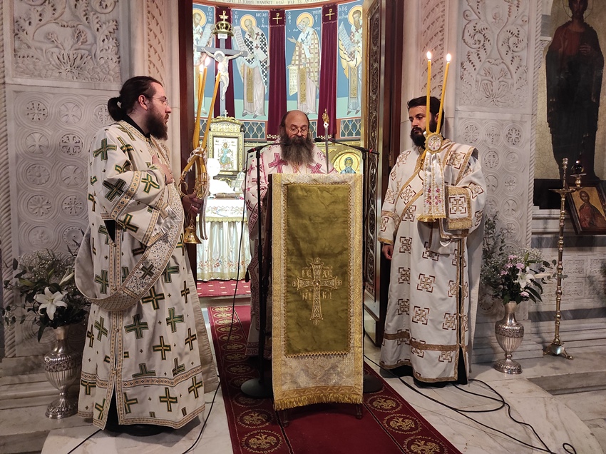 pannichis-iper-plirous-iaseos-ke Παννυχίς υπέρ πλήρους ιάσεως και θεραπείας του Μητροπολίτη Κορίνθου από τον Επίσκοπο Κεγχρεών