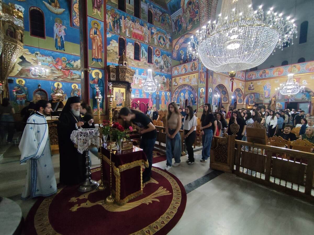 paraklisi-pros-tous-mathites-ton Παράκληση προς τους μαθητές των Φαρσάλων και Αγρυπνία επί τη αποδόσει του Πάσχα