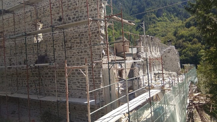 paremvasis-apokatastasis-stis-ieres-mones Παρεμβάσεις αποκατάστασης στις Ιερές Μονές Αγίου Διονυσίου εν Ολύμπω και Αγίας Αναστασίας Φαρμακολύτριας