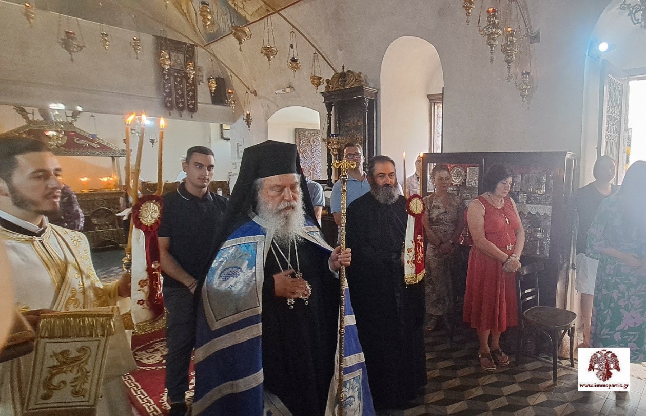 plithos-proskiniton-stin-lampri-panigiri Πλήθος προσκυνητών στην λαμπρή πανήγυρη της Ι. Μ. Παναγίας Έλωνας