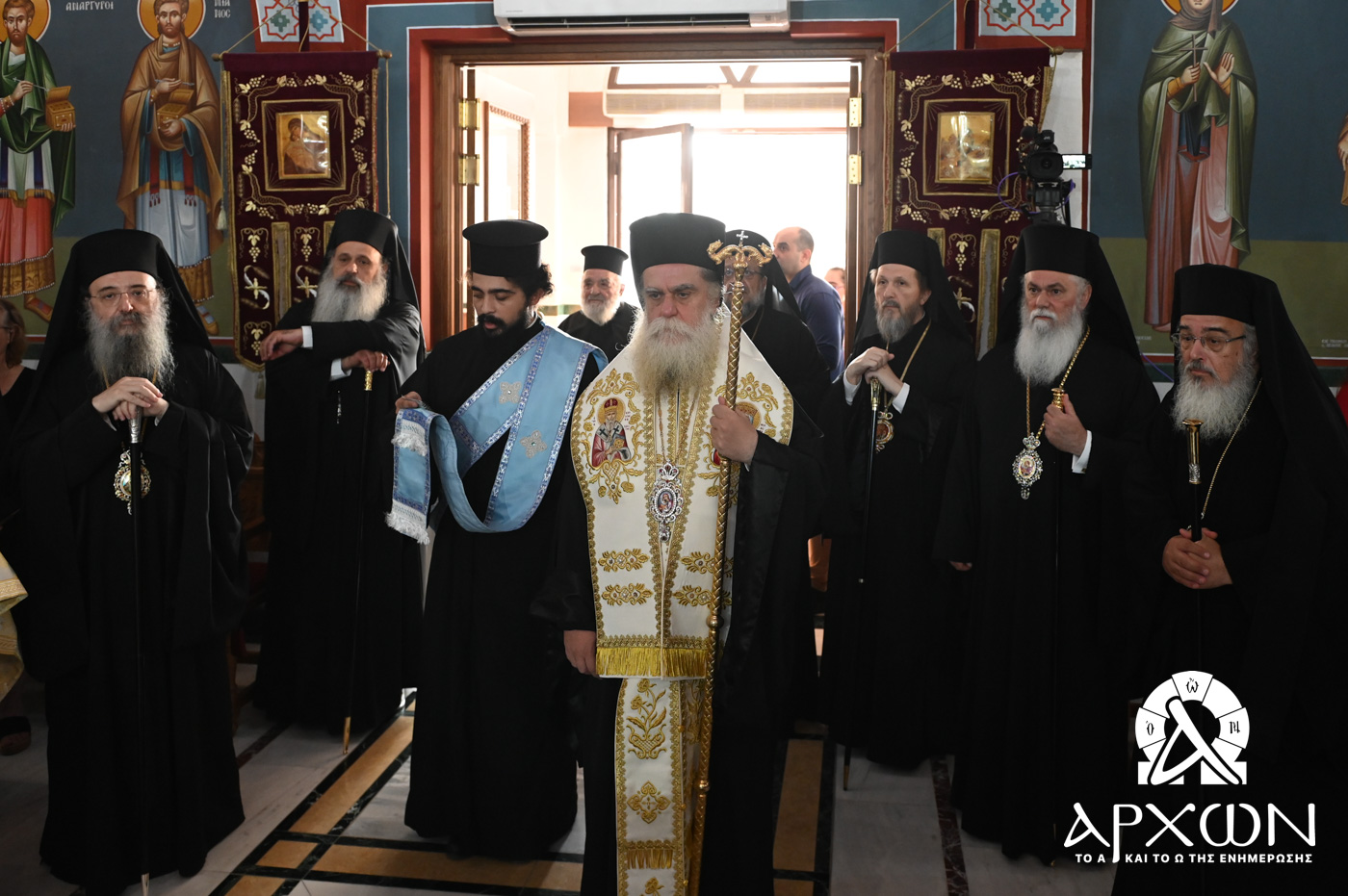 Πολυαρχιερατικός Εσπερινός ονομαστηρίων του Μητροπολίτη Άρτης και υποδοχή Λειψάνου του Οσίου Γερβασίου