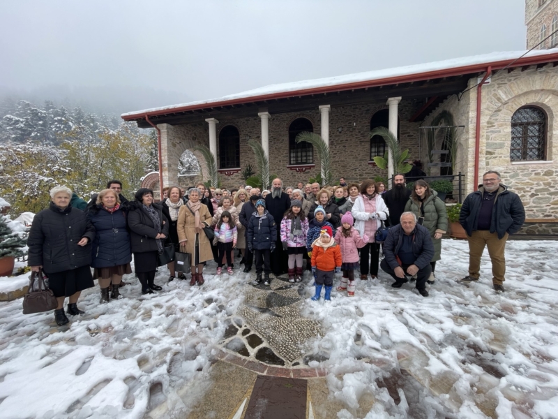 proskinima-tis-enorias-Αgiou-georgiou Προσκύνημα της Ενορίας Αγίου Γεωργίου Γρεβενών σε εκκλησίες και μοναστήρια της Δυτικής Μακεδονίας