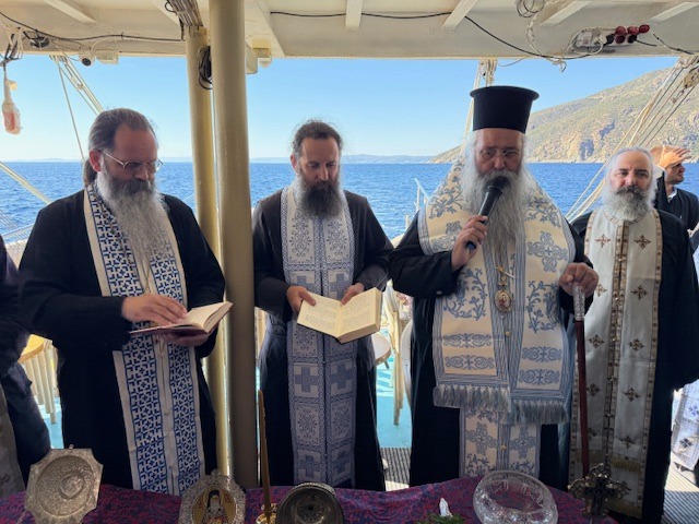 Προσκυνηματική Εκδρομή – Περίπλους του Αγίου Όρους από την Μητρόπολη Κίτρους