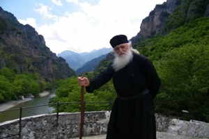 sigkinitiko-mnimosino-gia-ton-geronta Συγκινητικό μνημόσυνο για τον γέροντα Κοσμά στη Μονή Στομίου Κόνιτσας