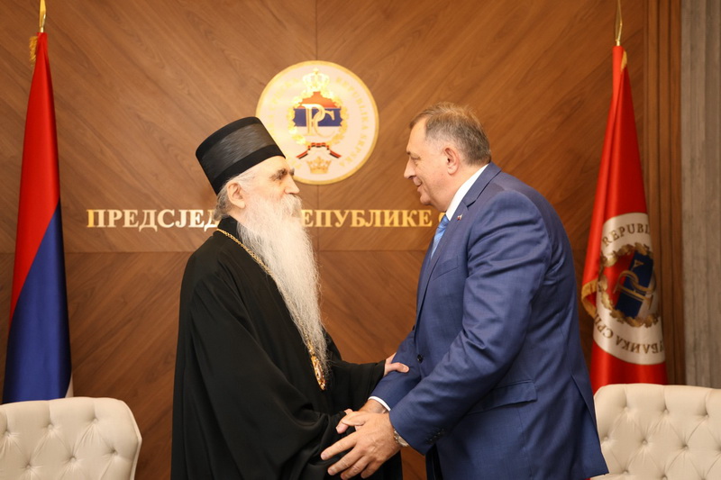 Συνάντηση Επισκόπου Μπάτσκας με τον Μίλοραντ Ντόντικ