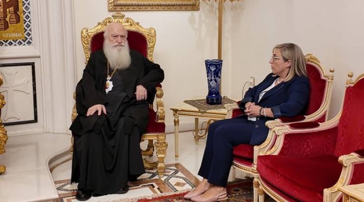 sinantisi-mitropoliti-verias-me-ti Συνάντηση Μητροπολίτη Βεροίας με τη βουλευτή Ημαθίας Στέλλα Αραμπατζή