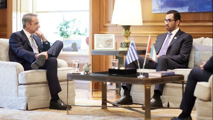 sinantisi-tou-prothipourgou-me-ton