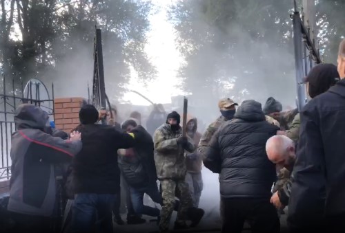 sto-stochastro-tis-oukranikis-astinomias