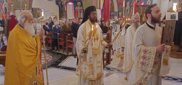 ston-i.-n.-profiti-ilia Στον Ι. Ν. Προφήτη Ηλία Λάρισας λειτούργησε ο Θεοφιλέστατος Επίσκοπος Τζίντζα κ. Σίλβεστρος.