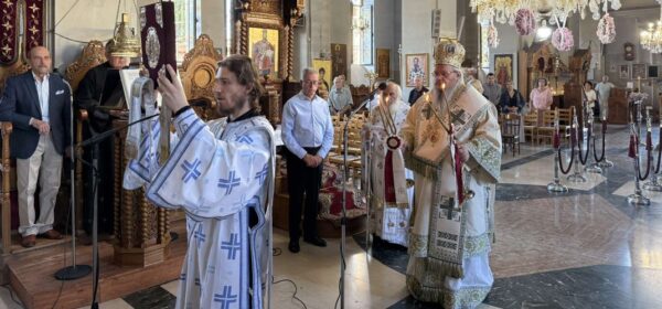 ston-iero-nao-Αgion-konstantinou Στον Ιερό Ναό Αγίων Κωνσταντίνου και Ελένης Συκουρίου ιερούργησε ο Σεβασμιώτατος.
