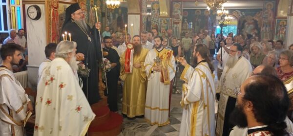 ston-panigirizonta-iero-nao-Αgias Στον πανηγυρίζοντα Ιερό Ναό Αγίας Μαρίνας Ν. Πόρων χοροστάτησε ο Σεβασμιώτατος