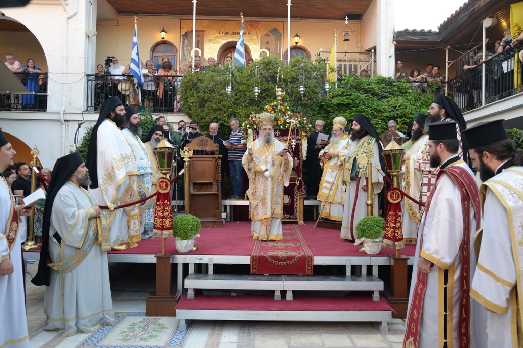 ta-egkomia-tis-iperagias-theotokou Τα Εγκώμια της Υπεραγίας Θεοτόκου στην Ιερά Μονή Παναγίας Γηροκομητίσσης Πατρών