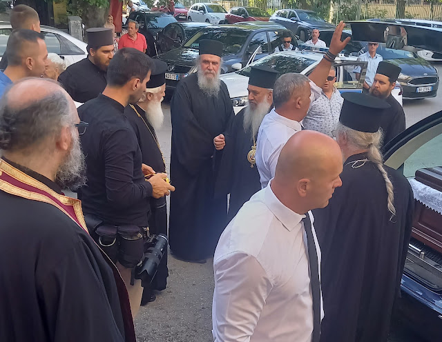 ta-ioannina-apocheretisan-to-skinoma Τα Ιωάννινα αποχαιρέτησαν το σκήνωμα του μακαριστού Μητροπολίτη Αργυροκάστρου Δημητρίου