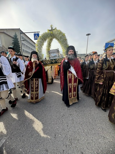 ta-ioannina-ipoklithikan-ston-polioucho Τα Ιωάννινα υποκλίθηκαν στον Πολιούχο και Προστάτη τους Άγιο Νεομάρτυρα Γεώργιο
