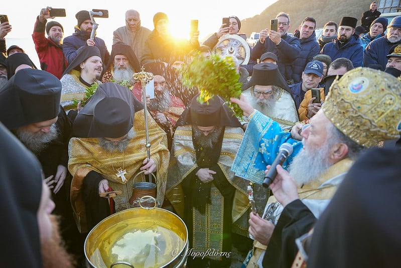 ta-theofania-stin-i.m.-iviron Τα Θεοφάνεια στην Ι.Μ. Ιβήρων (ΦΩΤΟ)