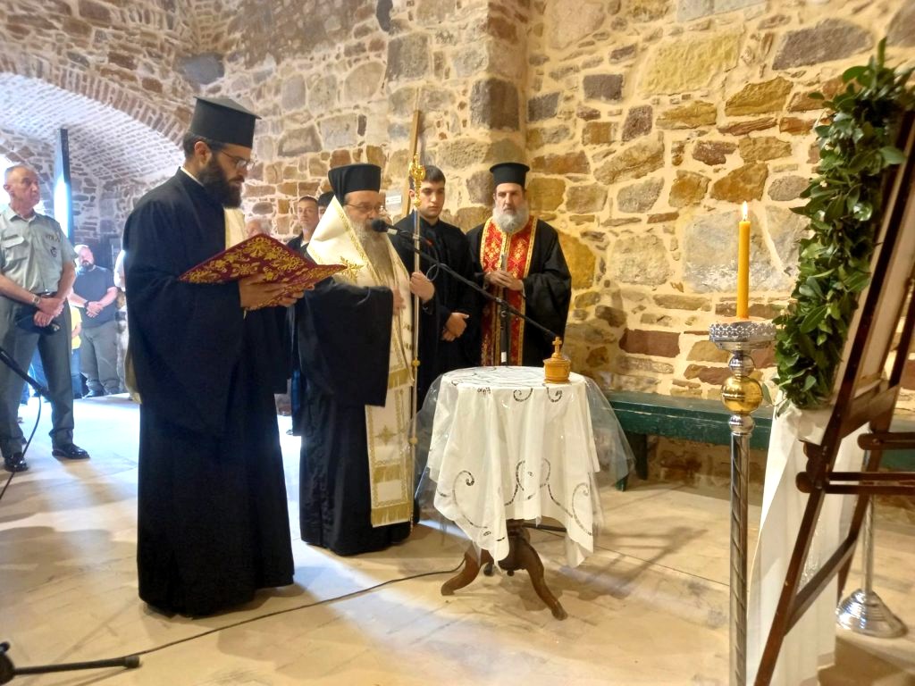 thia-litourgia-is-mnimin-ton Θεία Λειτουργία εις μνήμην των Ιερομαρτύρων της Σφαγής της Χίου
