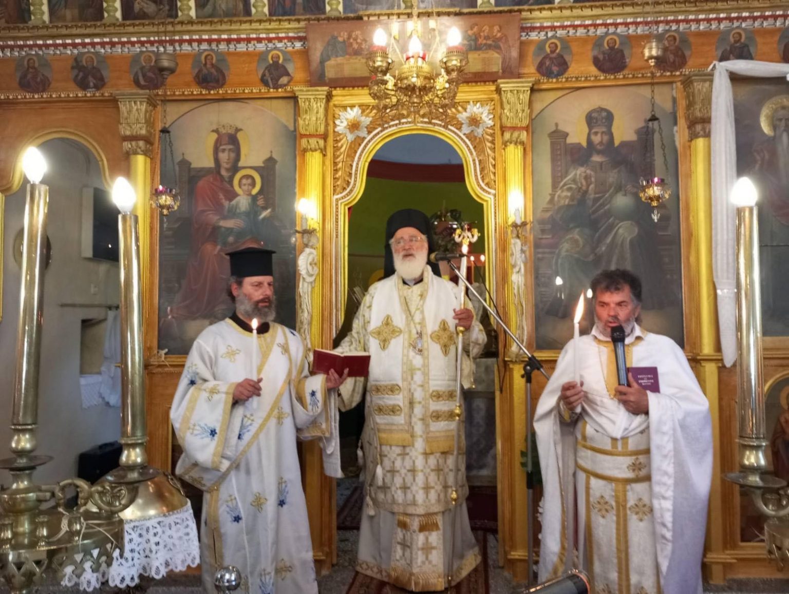 thia-litourgia-stin-Αrmacha-pediados Θεία Λειτουργία στην Αρμάχα Πεδιάδος